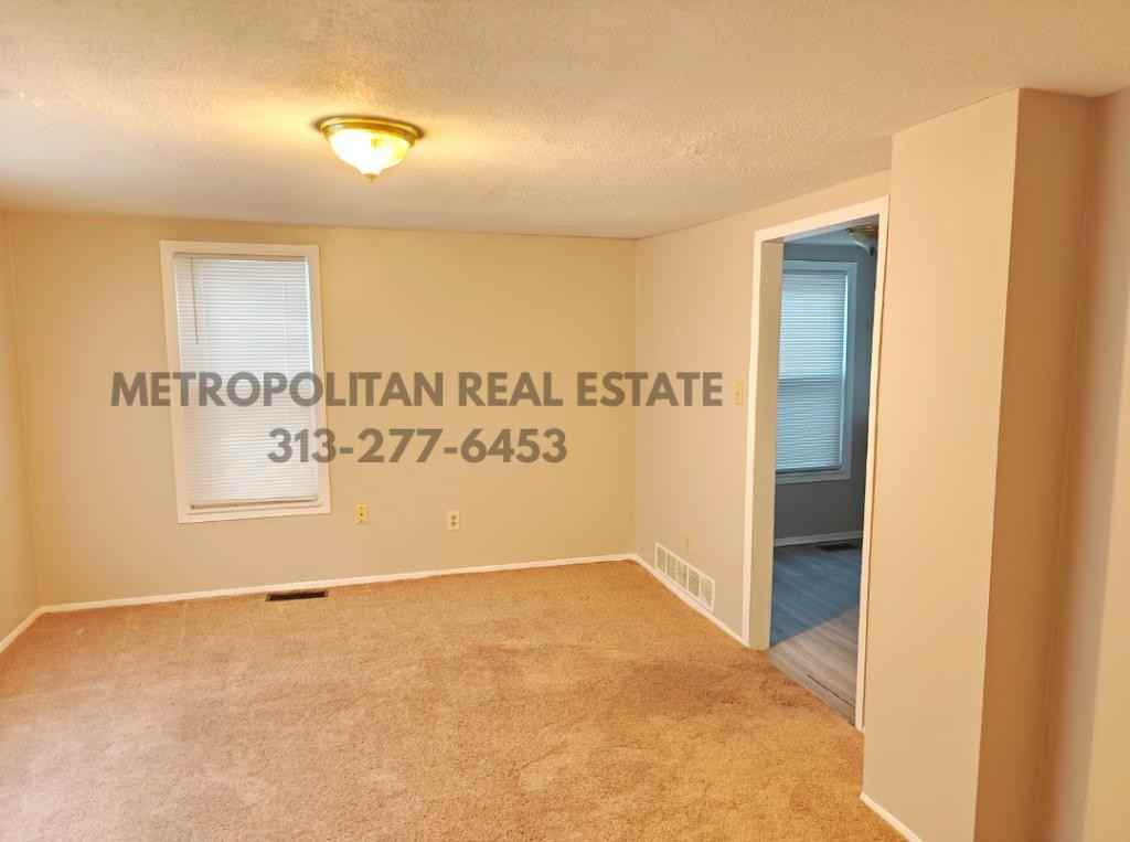 34639 Brush St - Photo 3 of 16