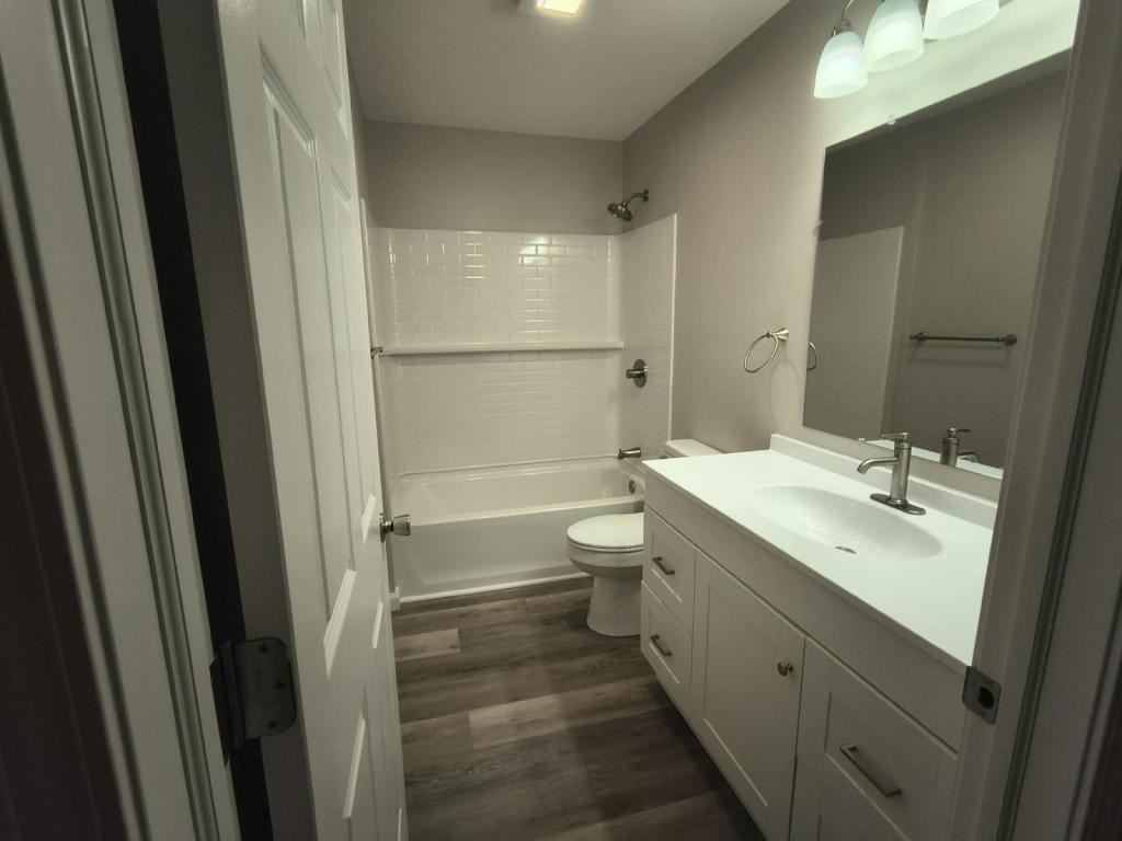 1007 N Quincy Ave Apt A - Photo 7 of 13