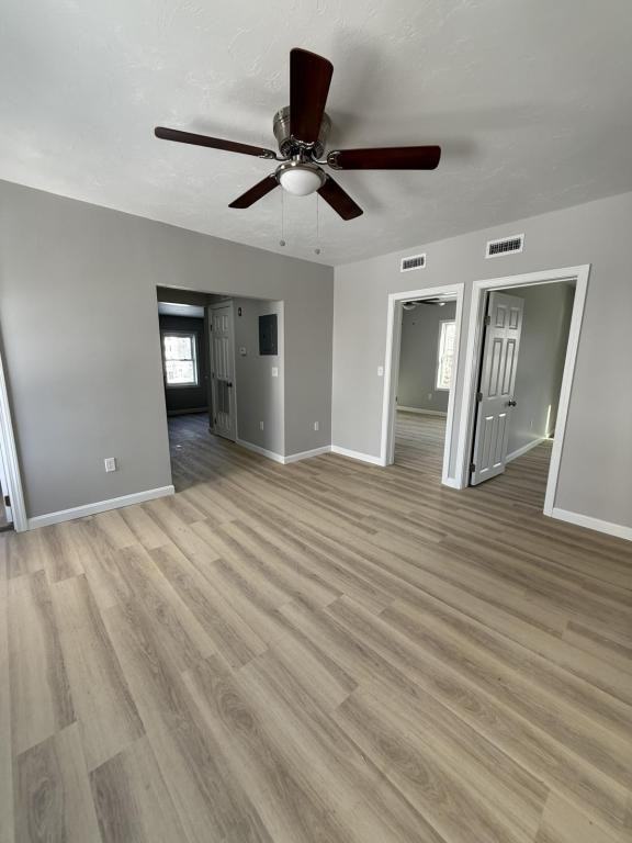 235 Orange St - Photo 3 of 11