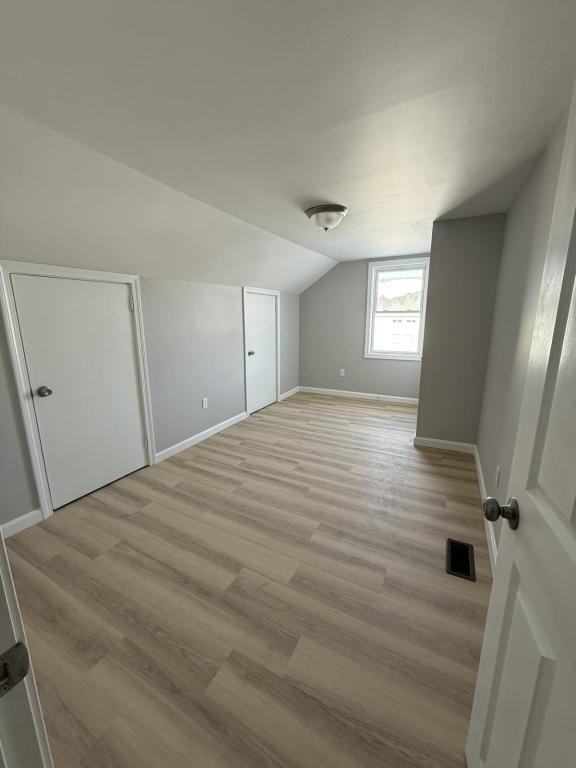 235 Orange St - Photo 7 of 11