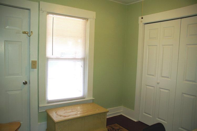 35 Washington Ave - Photo 2 of 25