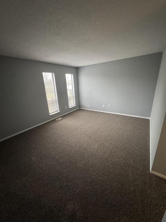 11 Apple Ln - Photo 7 of 11