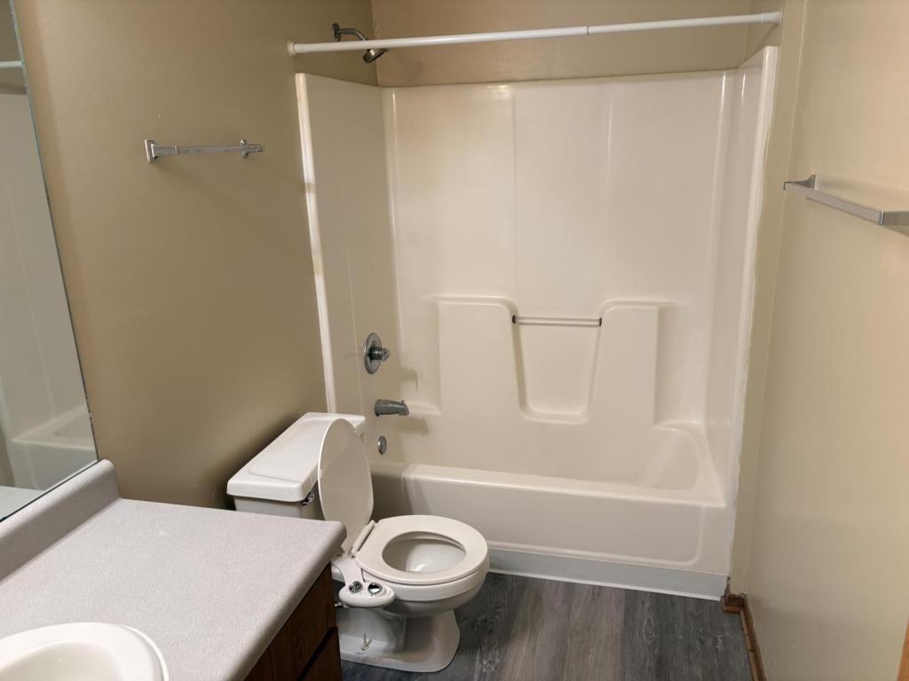 1404 Greene St - Photo 5 of 9