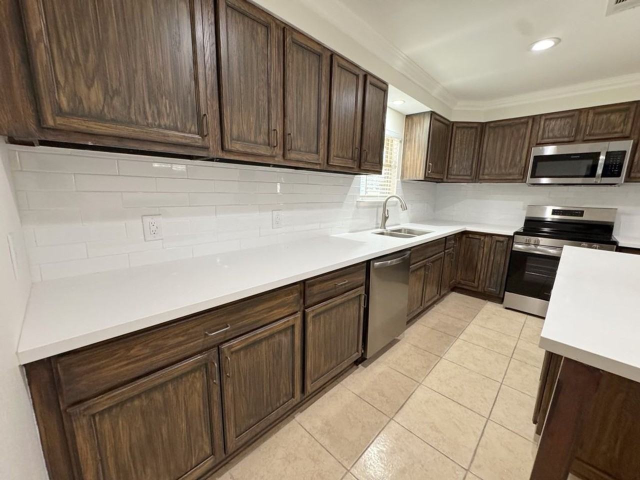 2718 2718 FM 408 - 2718 FM 408, Orange, TX. 77630 - Photo 7 of 37