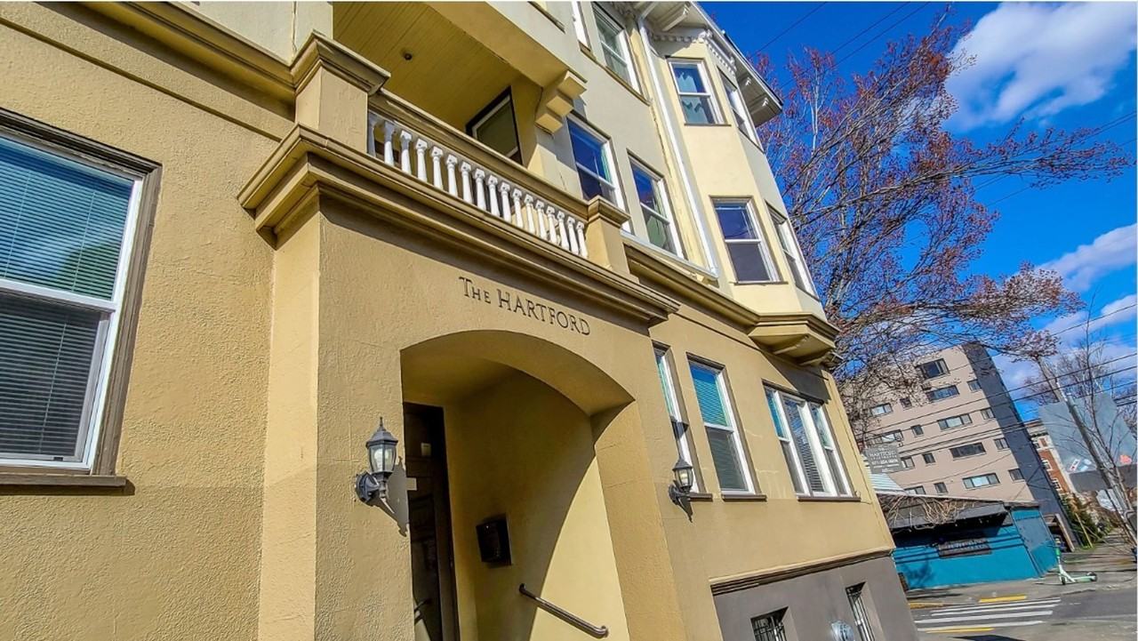 2105 NW Flanders St. - Photo 7 of 36