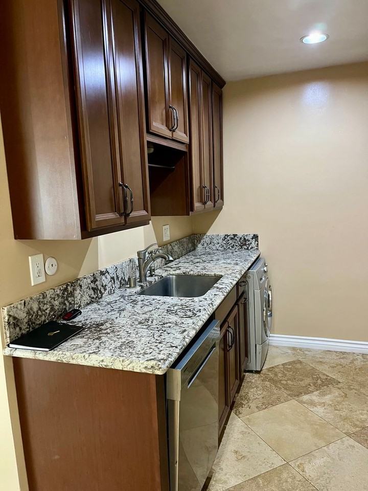 3740 Riviera Dr - Photo 2 of 10