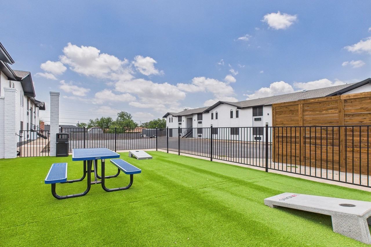 The Landing - Photo 7 of 13