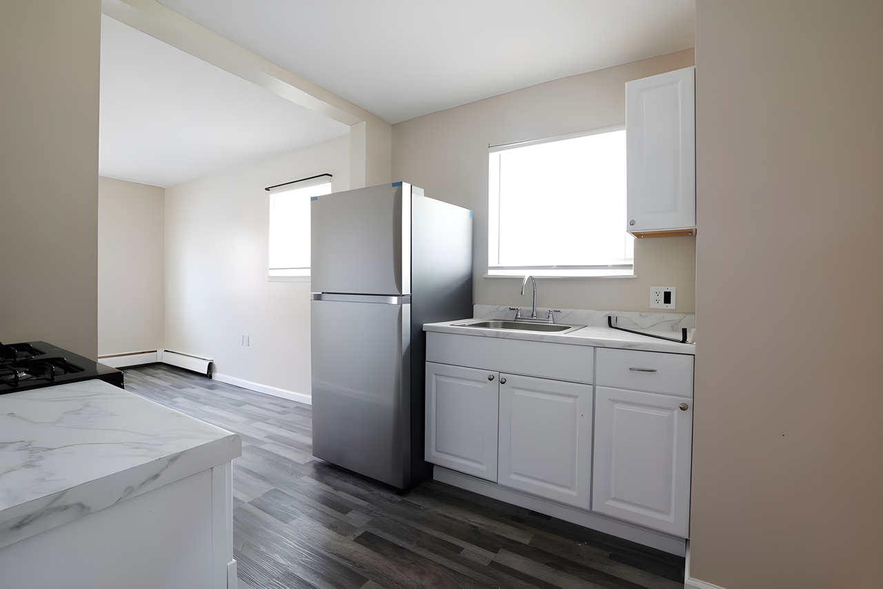 Harbour Point Gardens - Photo 6 of 33