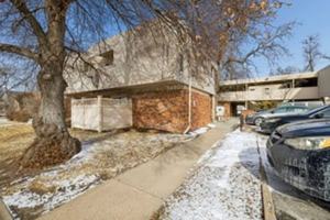 featured image of 3200 Apple St