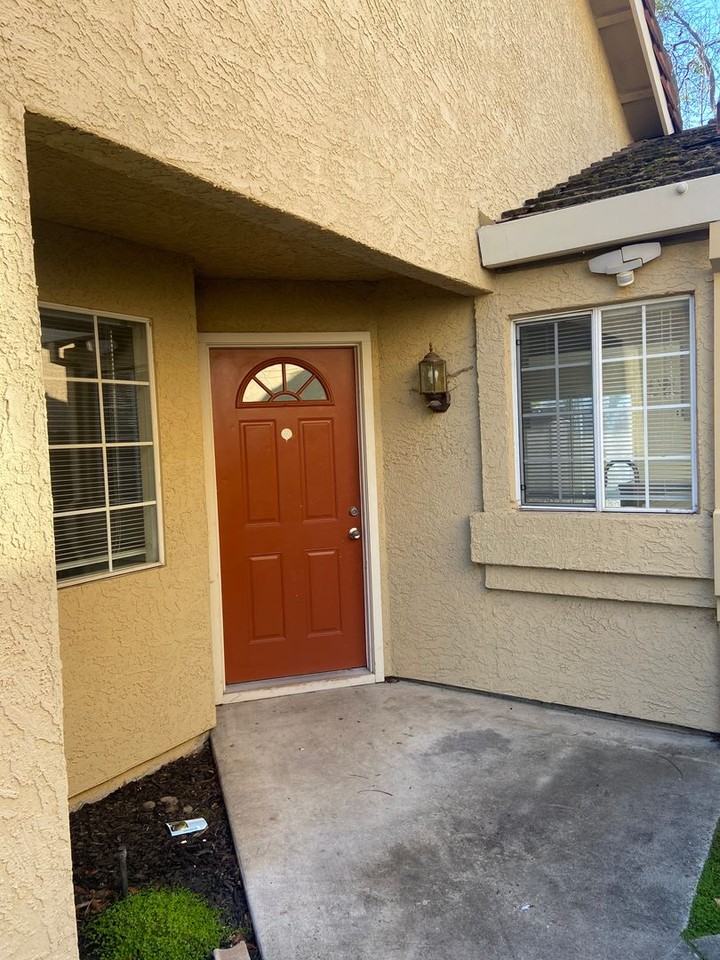 8521 Oakenshield Cir - Photo 2 of 18