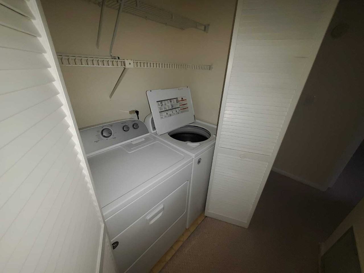 5333 Vineland Rd #1 - Photo 3 of 10