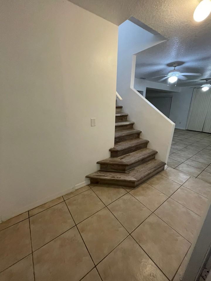 436 Washington Palm Loop #A - Photo 6 of 16