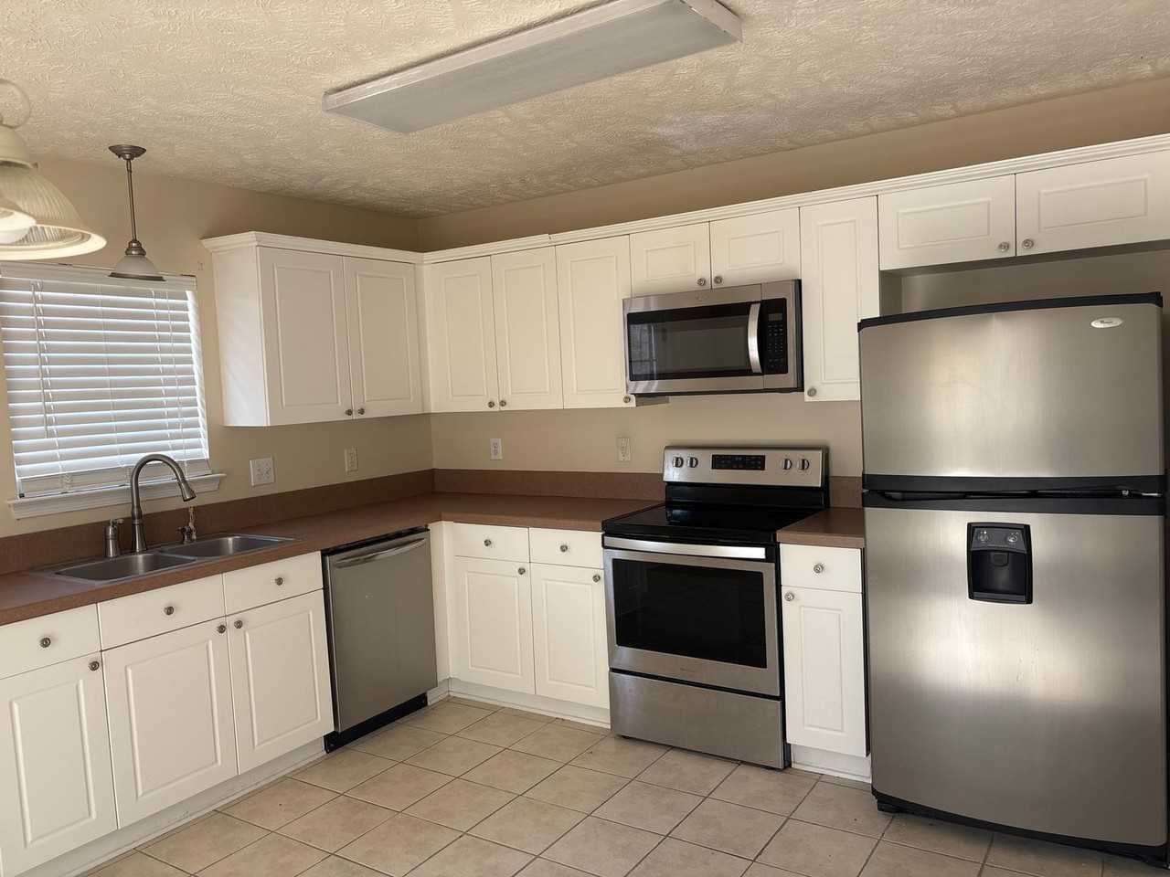 1220 Conestoga Wagon Trl - Photo 4 of 16