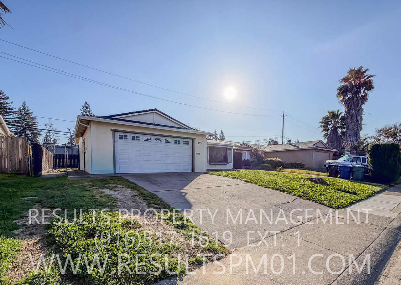 4249 Worthington Dr - Photo 3 of 27