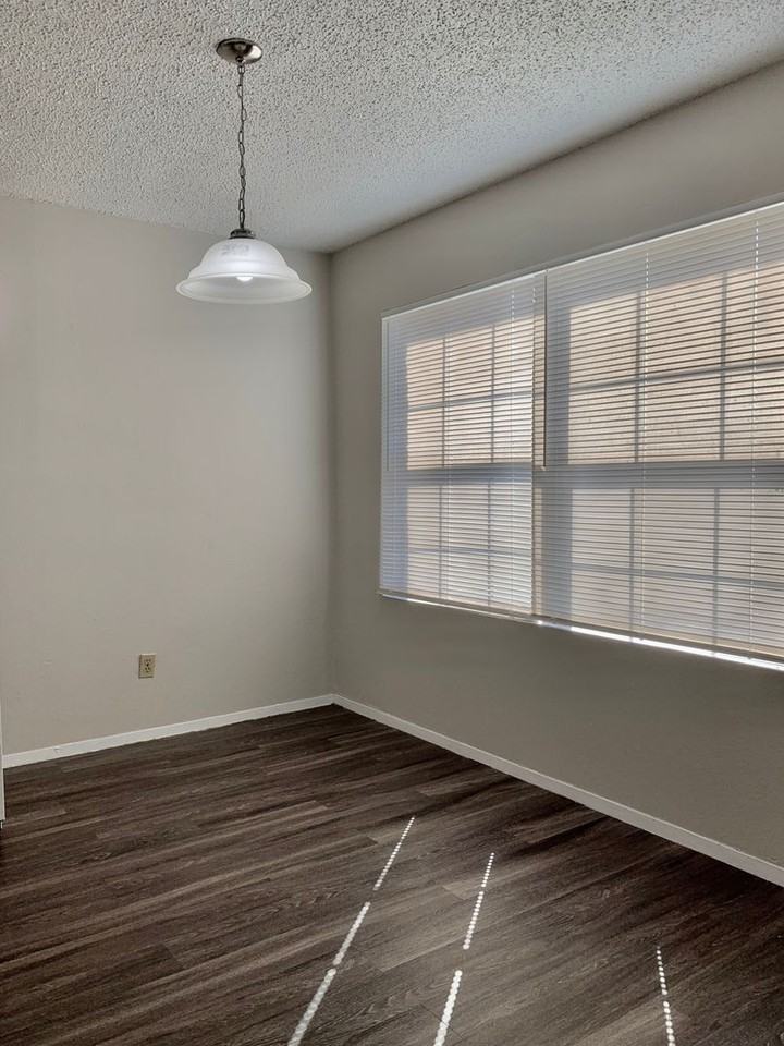 104 Lady Bird Ln #A - Photo 3 of 9