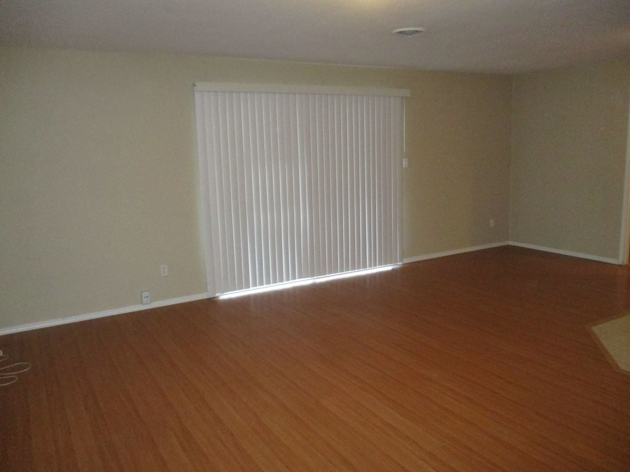 5952 Shirley Ave #B - Photo 6 of 12