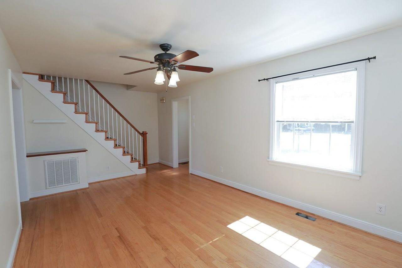 2922 Overton Rd - Photo 5 of 18