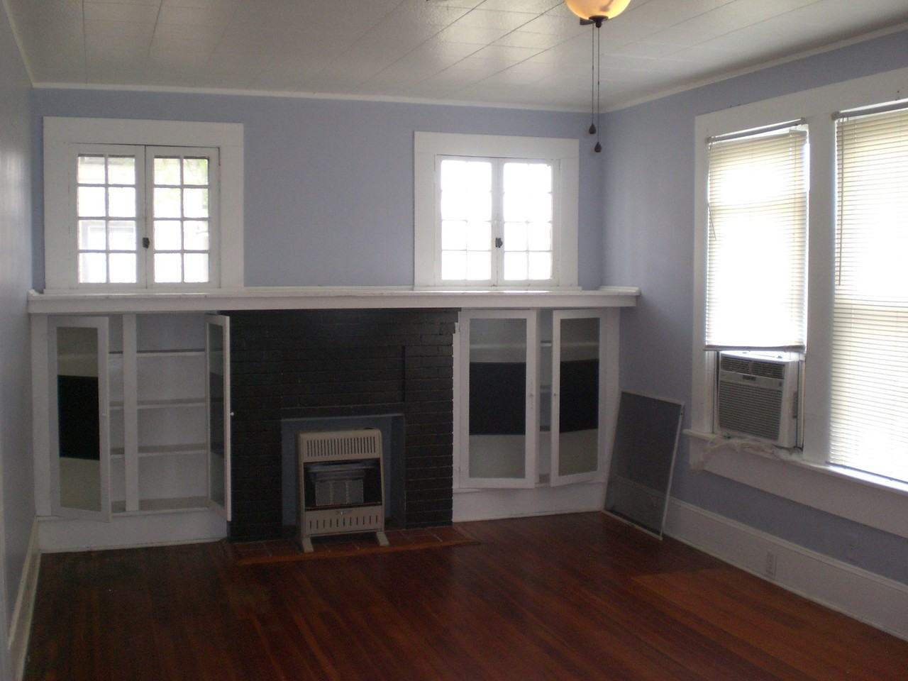 1621 Stephens Ave - Photo 3 of 5