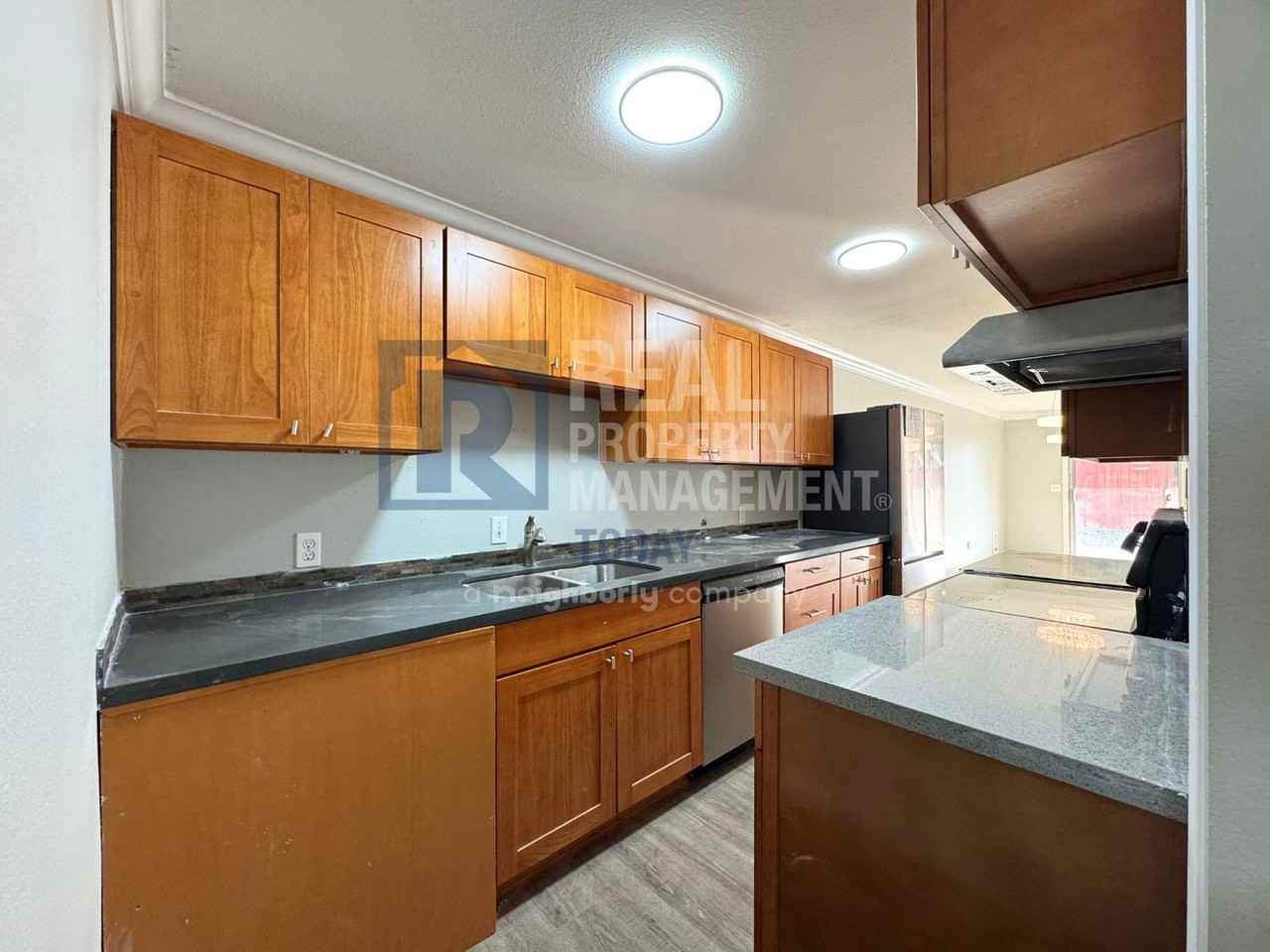 Dayal - 1111 (Olympic Group - Gold) - Photo 5 of 20