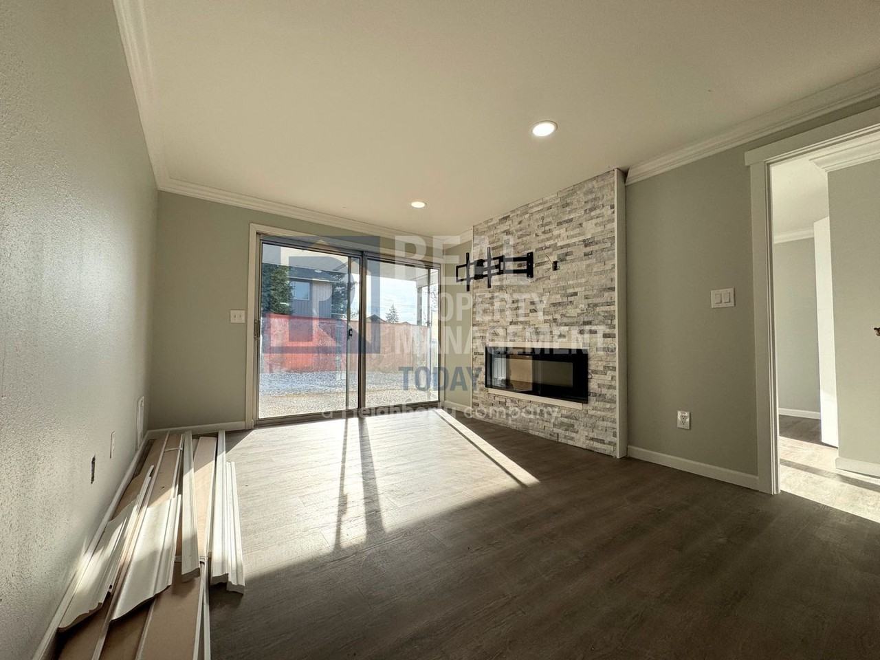 Dayal - 1111 (Olympic Group - Gold) - Photo 7 of 20