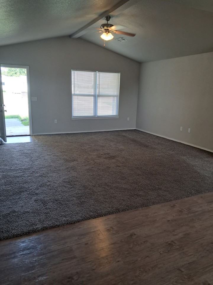 Flint Creek! - Photo 6 of 11