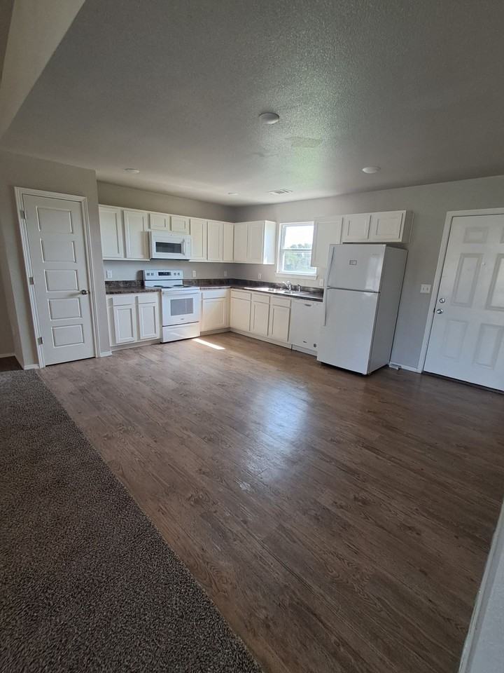 Flint Creek! - Photo 7 of 11