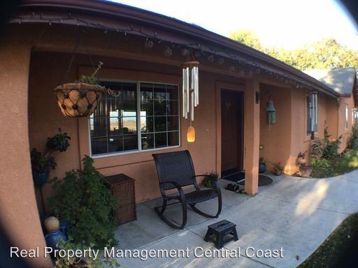 6075 Lazy Hill Rd - Photo 2 of 35