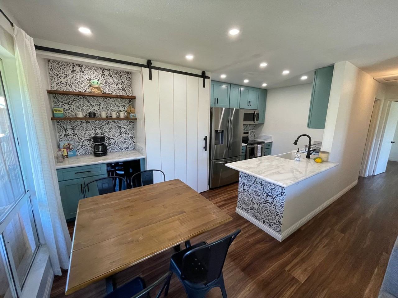 140 Uwapo Rd #37-202 - Photo 2 of 18