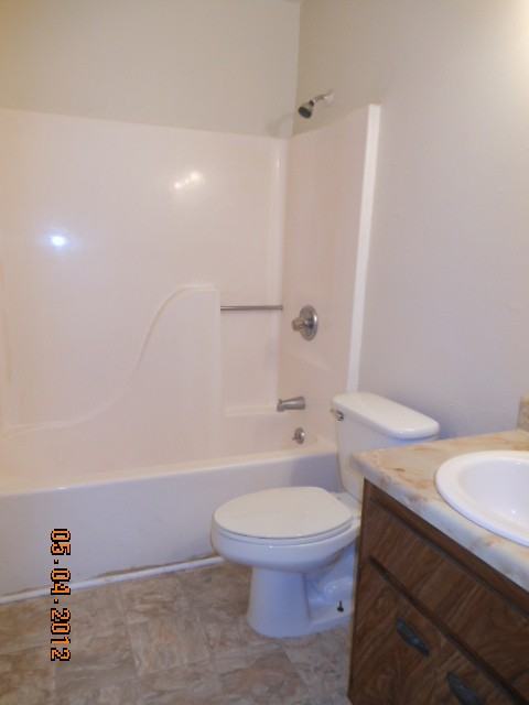 518 Landview St Apt A - Photo 7 of 12