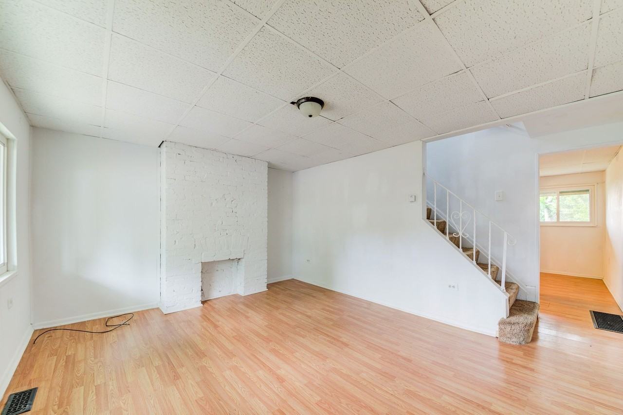 474 Edith St - Photo 6 of 13