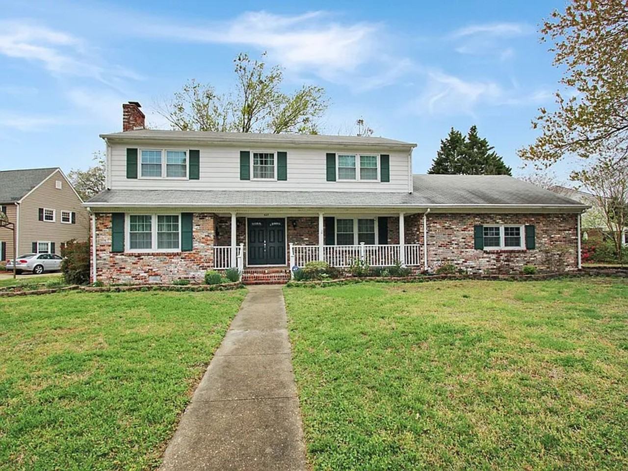 427 Elizabeth Lake Dr