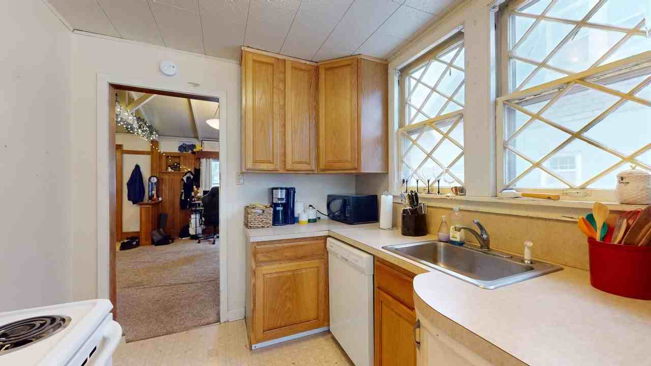 706 Hodge Ave - Photo 2 of 14