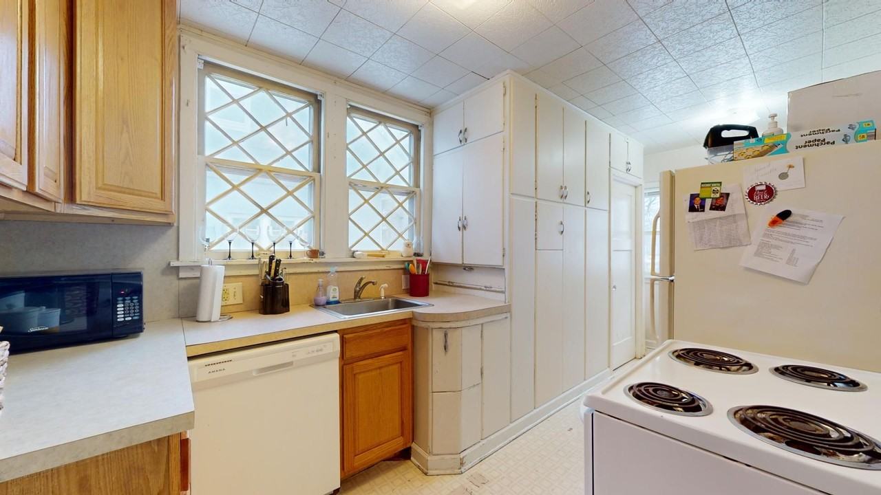 706 Hodge Ave - Photo 4 of 14