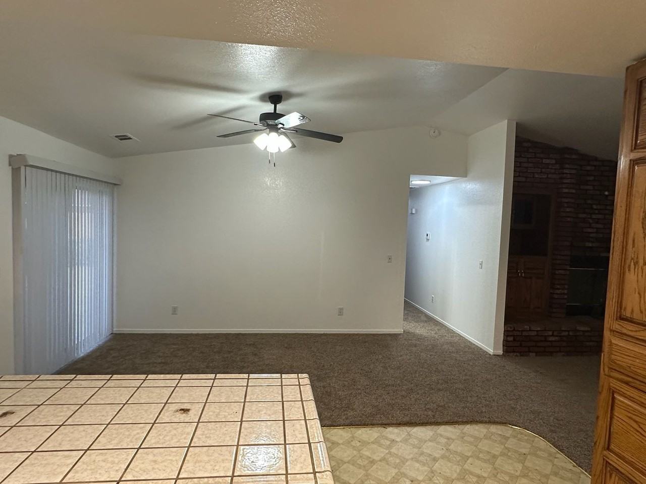 555 North Ct - Photo 7 of 22