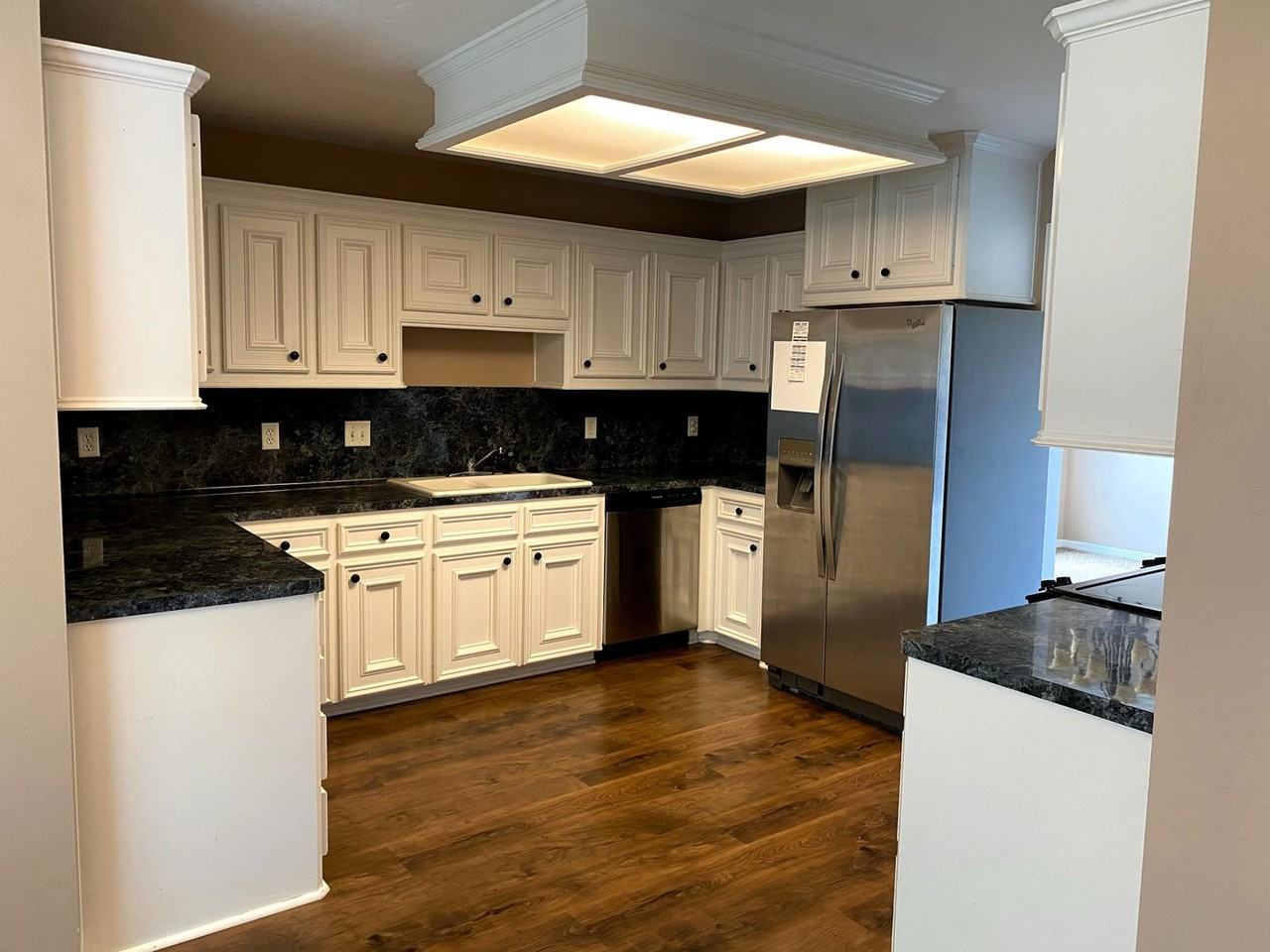 3111 Pleasant Forest Dr - Photo 2 of 32