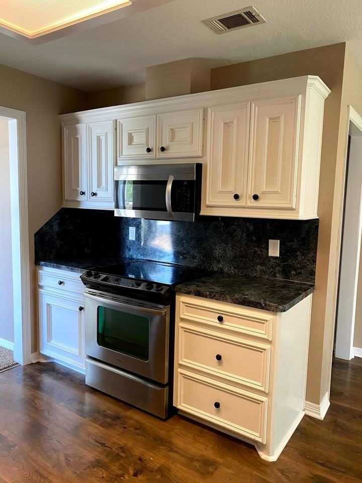 3111 Pleasant Forest Dr - Photo 4 of 32