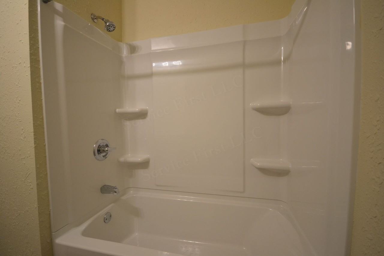 728 E Maupin St - Photo 6 of 12