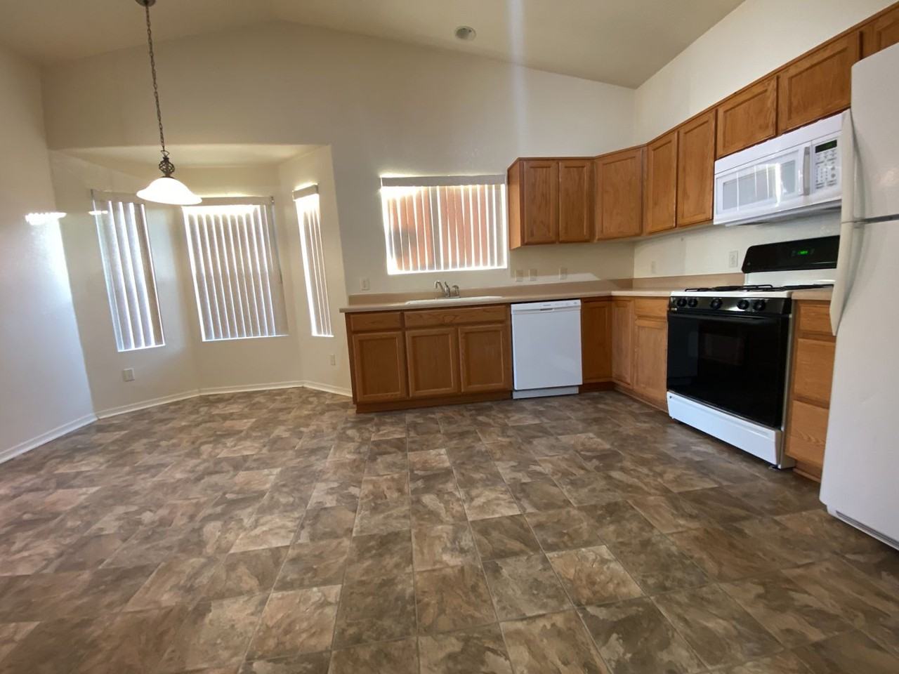 3875 Barahona Dr - Photo 5 of 21