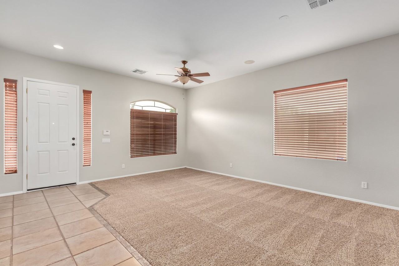 3578 W Dancer Ln - Photo 4 of 23