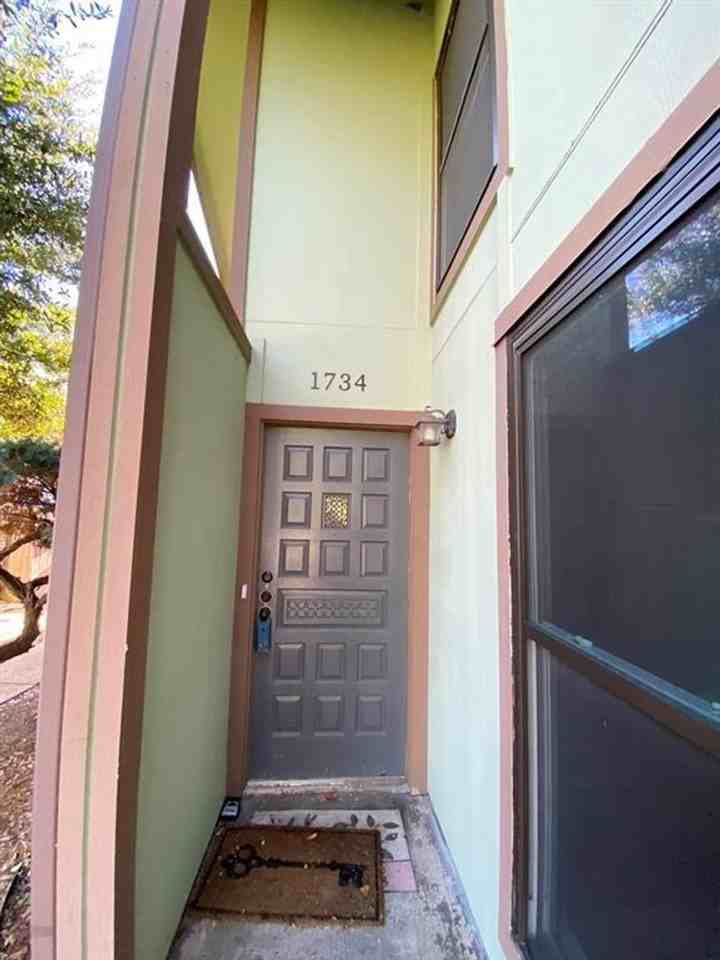 1734 Timberwood Dr - Photo 2 of 31