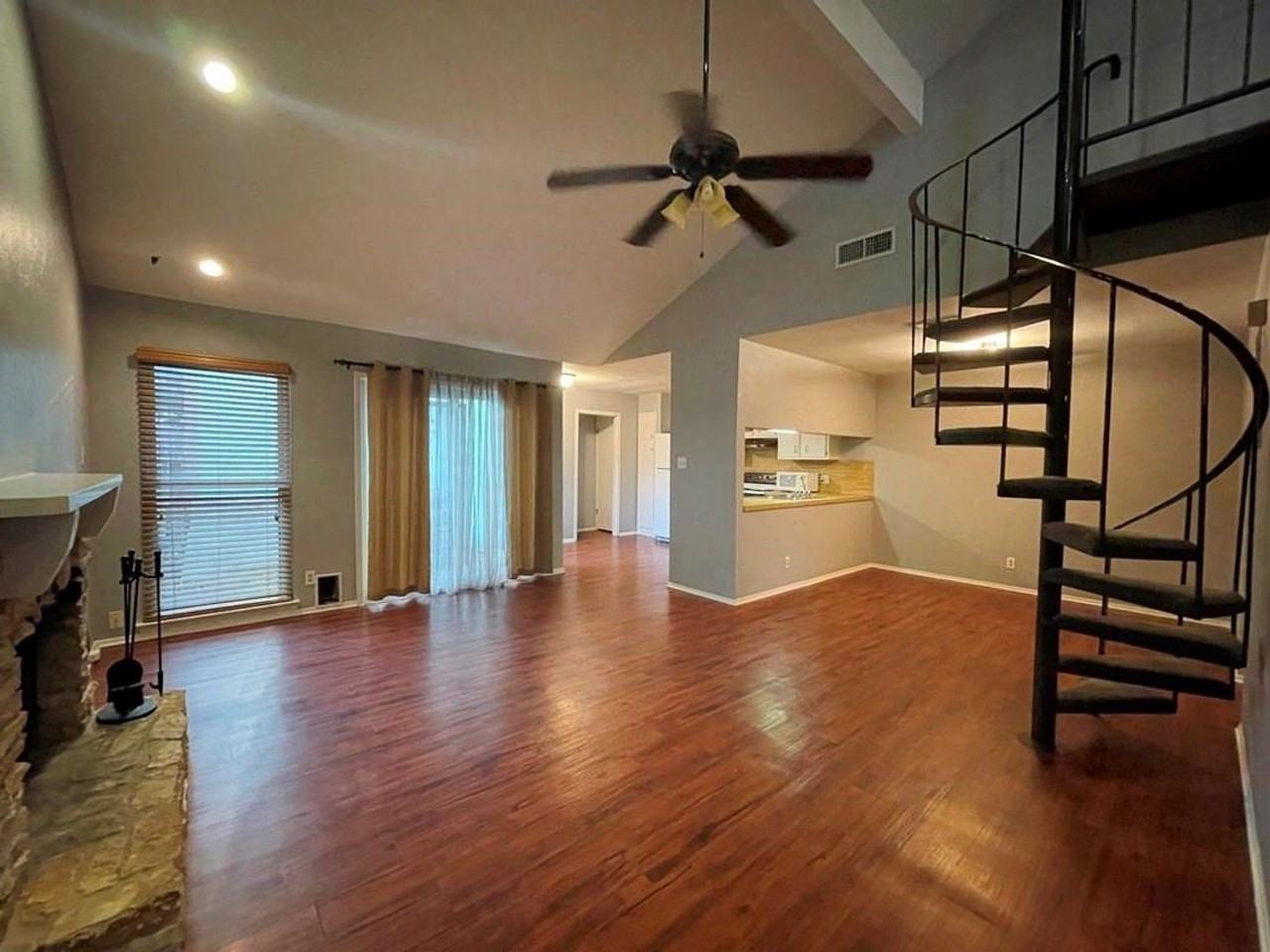 1734 Timberwood Dr - Photo 7 of 31