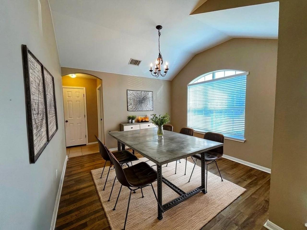 145 Amber Ash Dr - Photo 3 of 38