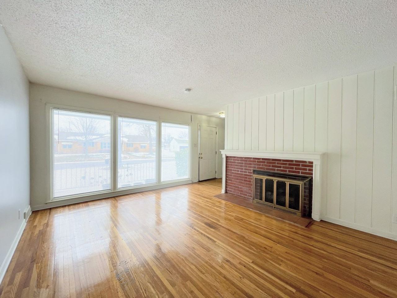 17 E 28th Ave - Photo 2 of 16