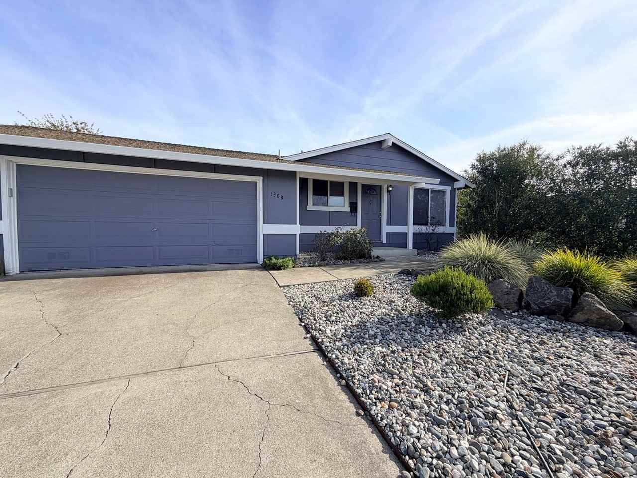 1308 Saint Francis Dr - Photo 2 of 15