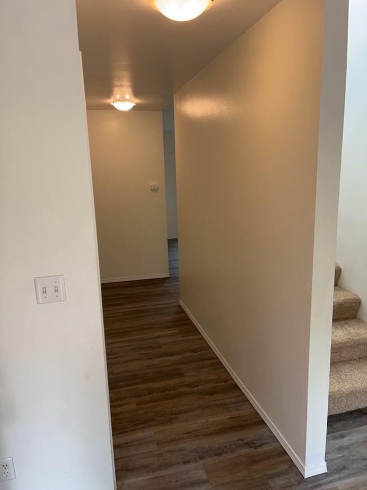 1305 Varsity Pl - Photo 7 of 17