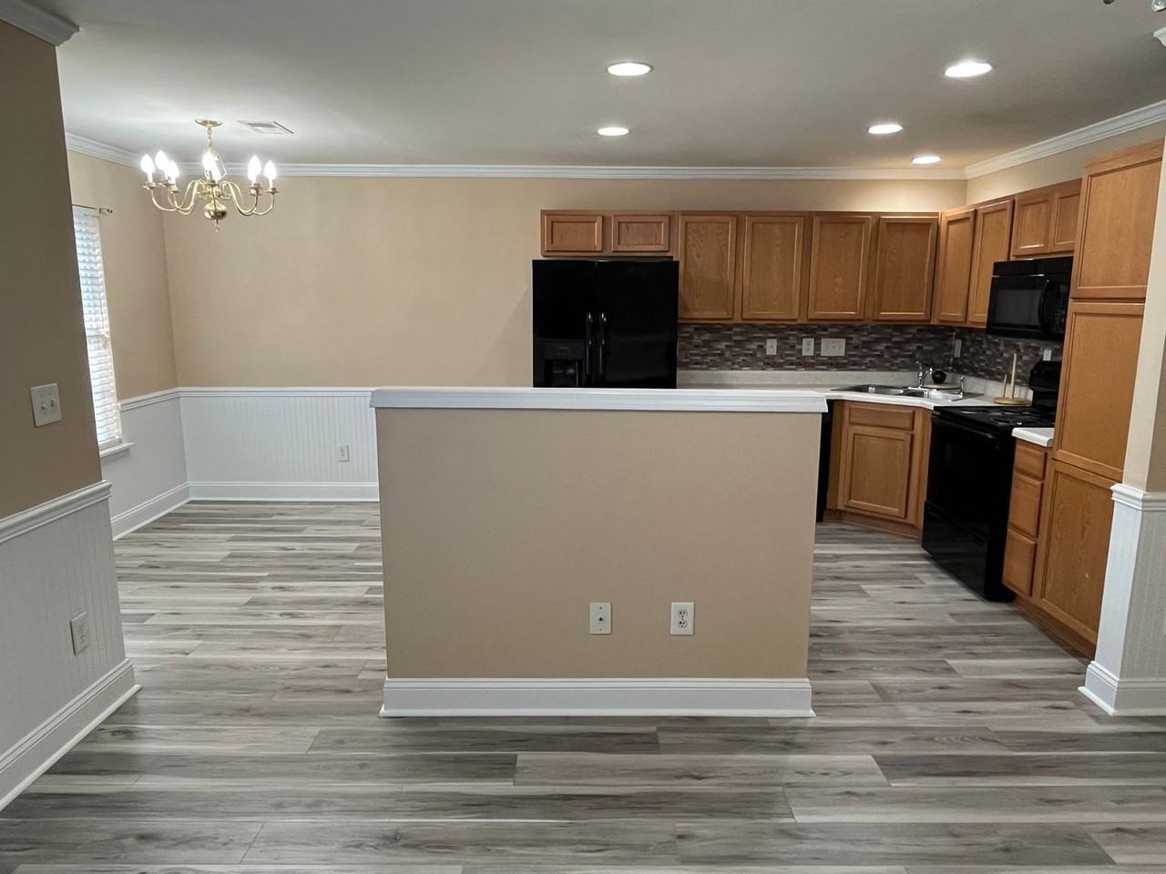 11838 Shoemaker Ct - Photo 7 of 23