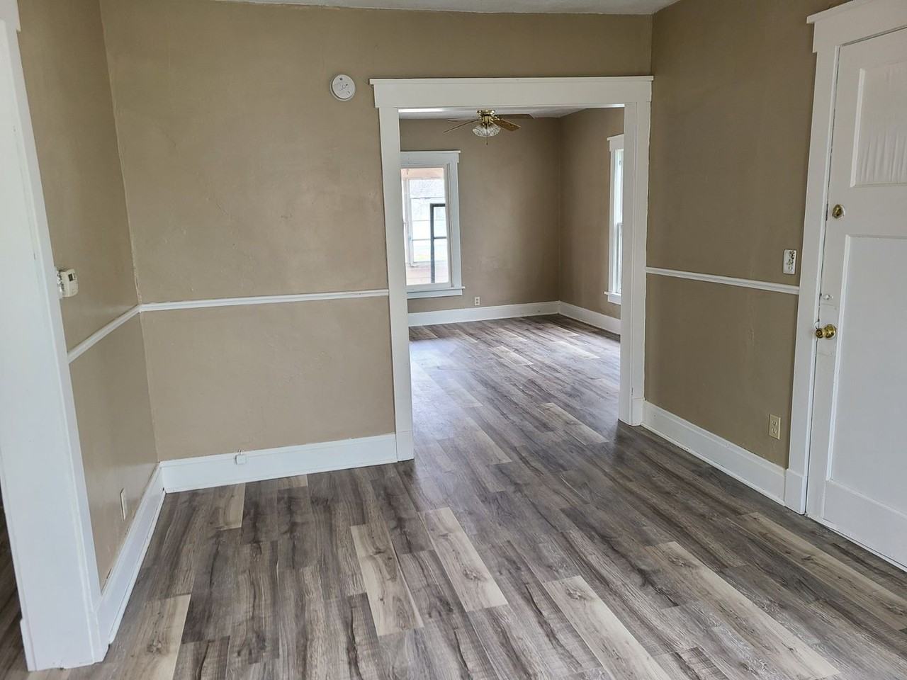 510 Pleasant St - Photo 3 of 11