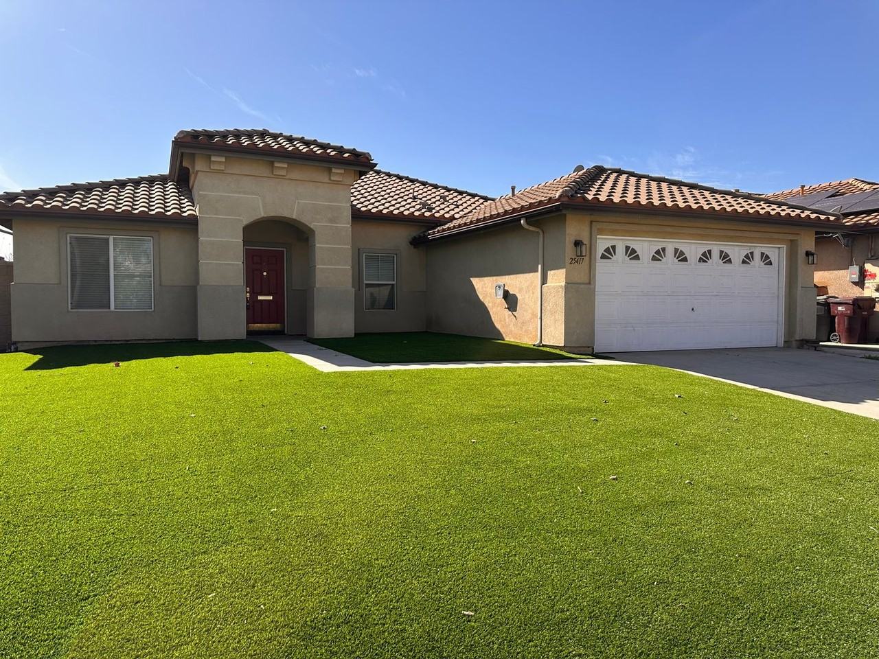 25417 Mountain Springs St - Photo 2 of 30