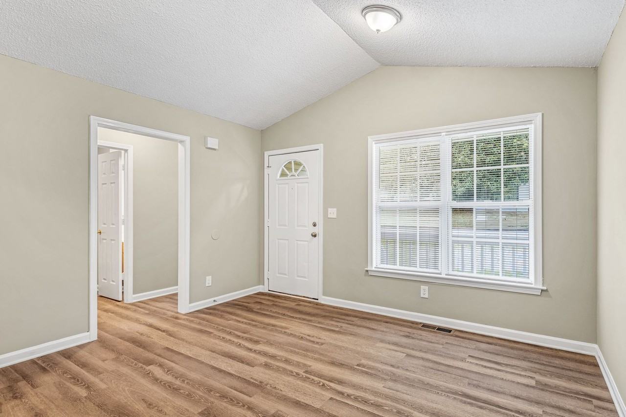 2015 Rath St - Photo 2 of 50