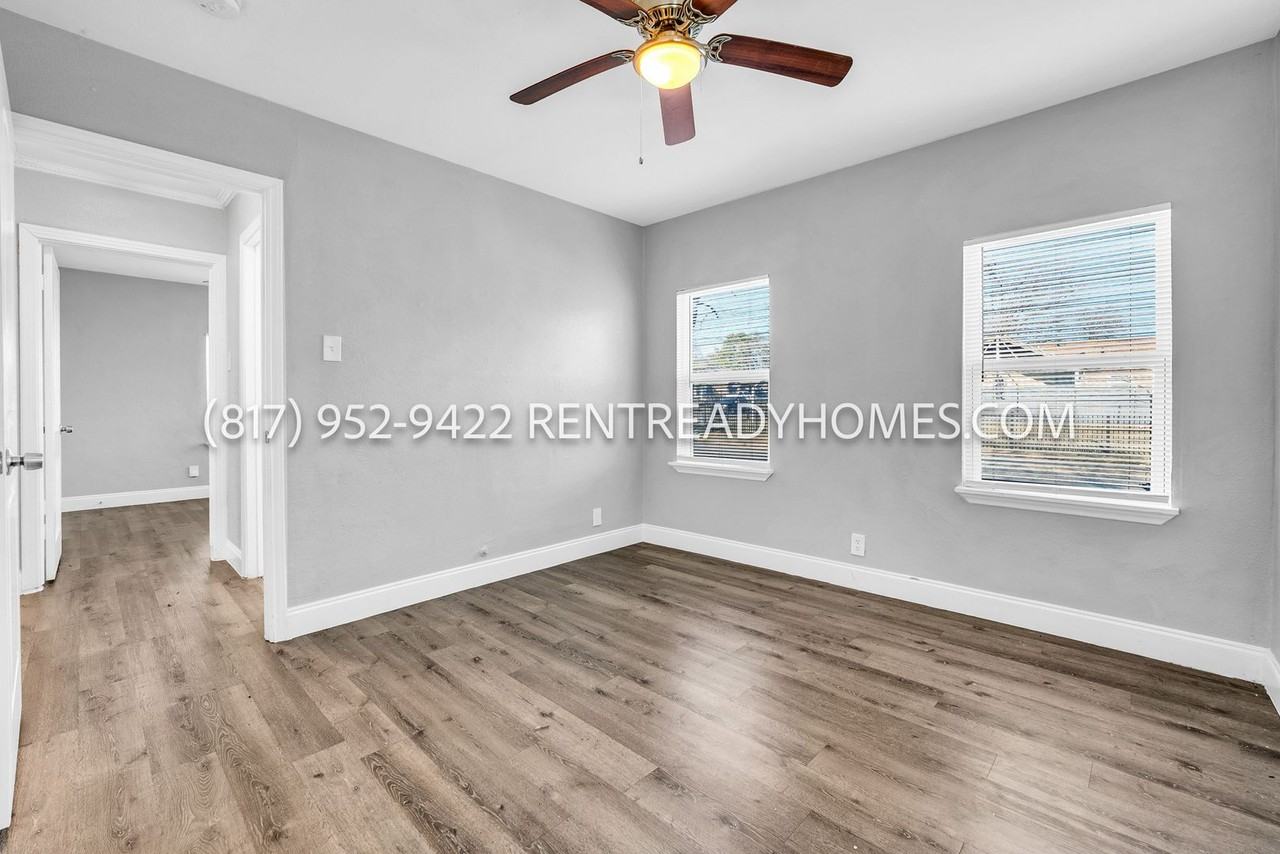 1334 Marfa Ave - Photo 6 of 12